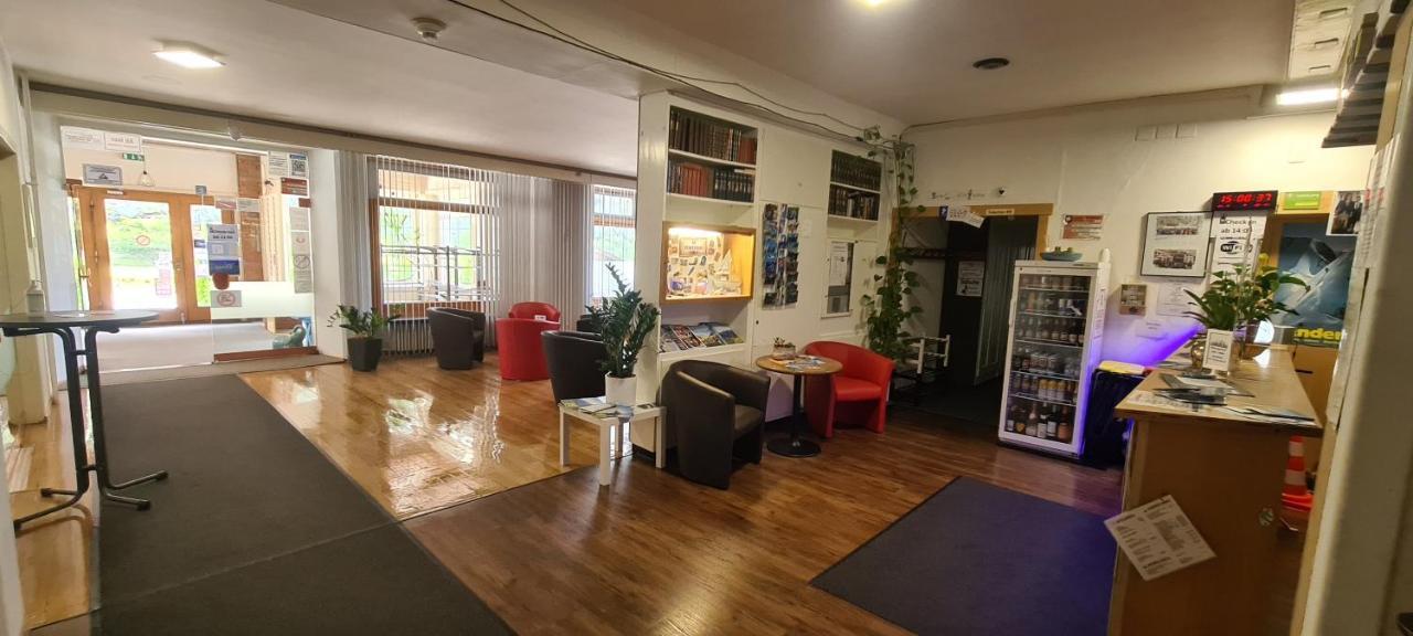 Hostel Gemmi-Lodge Kandersteg Esterno foto