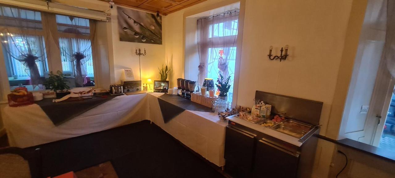 Hostel Gemmi-Lodge Kandersteg Esterno foto