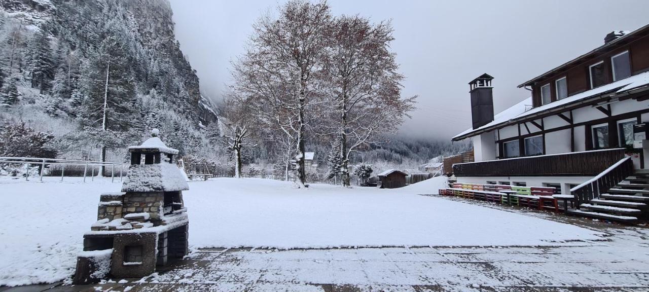 Hostel Gemmi-Lodge Kandersteg Esterno foto